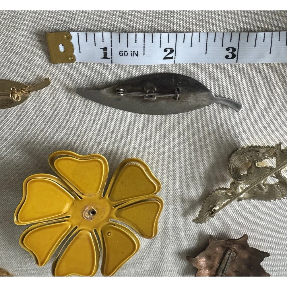 9‎ Vintage Leaf Flower Brooch Gold Silver  Bronze Tone Rhinestones Enameled
